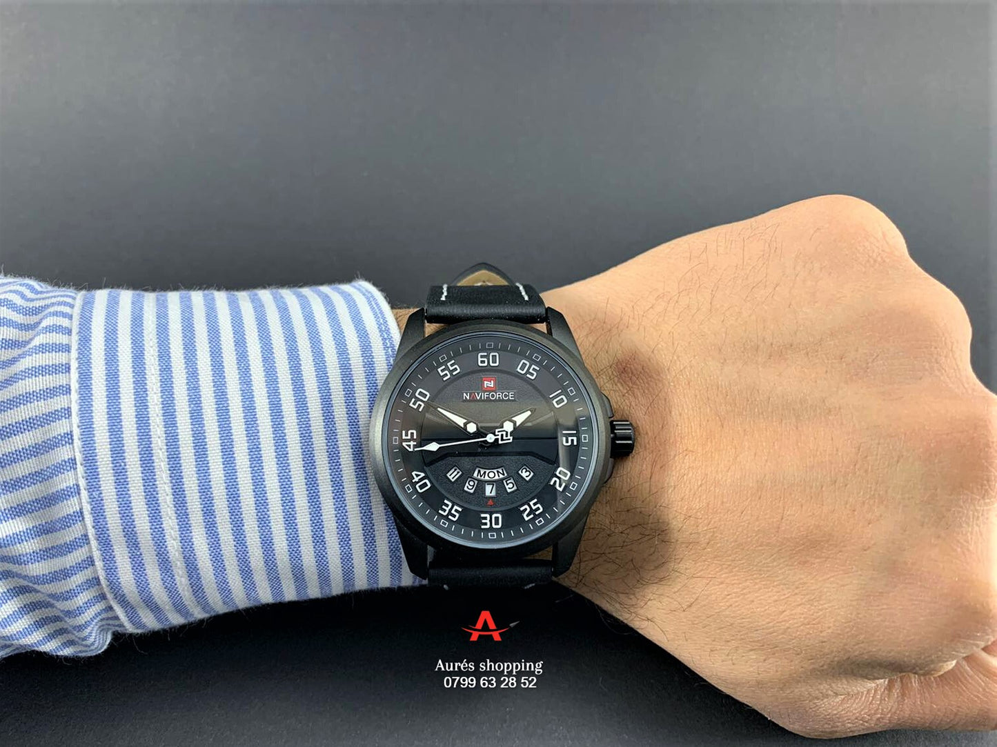 Montre Originale Naviforce Référence 9124 noir et blanc